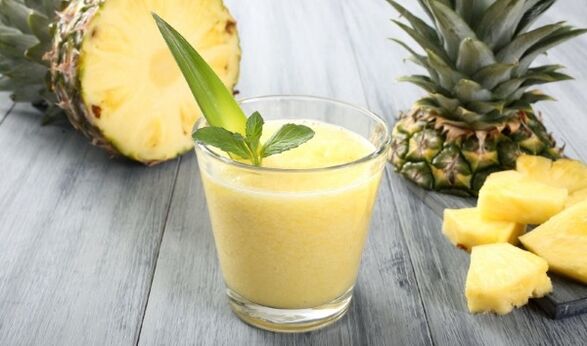 Koktajl imbirowo-ananasowy skutecznie oczyszcza organizm z toksyn